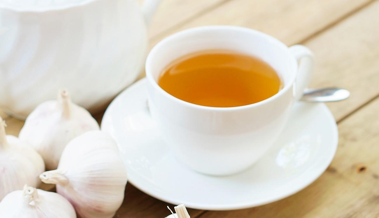 Chá de Alho &amp; Sugestões Bem Diferentes Para os Dias de Gripe