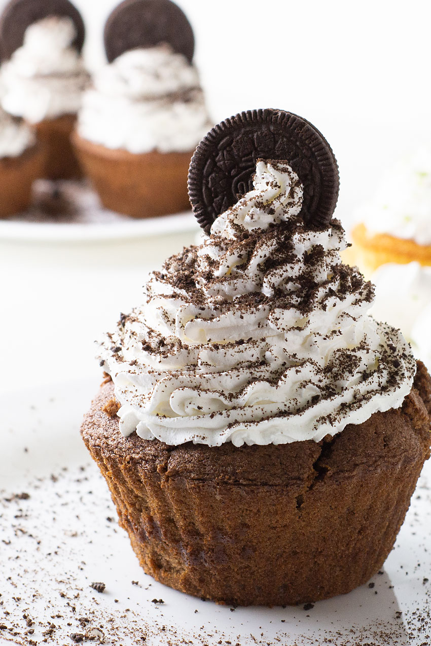 cupcake de oreo na fritadeira elétrica pronto