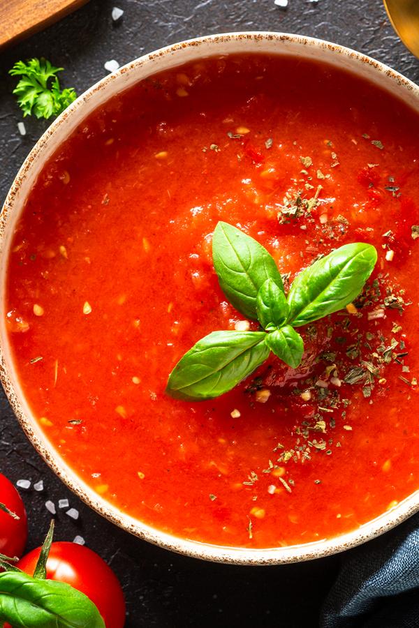 poste no pinterest esta imagem de receita de sopa-de-tomate