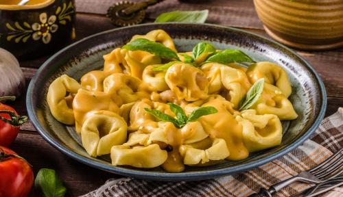9 Receitas de Tortellini & Inúmeras Sabores de Recheios para Esse Prato Clássico