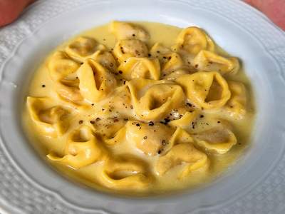 9 Receitas de Tortellini & Inúmeras Sabores de Recheios para Esse Prato Clássico