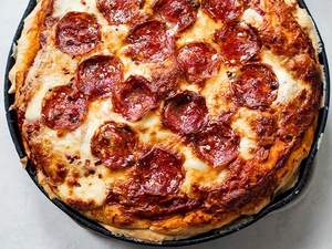 Pizza de Frigideira: Facilidade Saborosa em Minutos