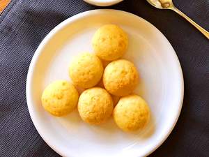 Pão de Queijo Recheado para Quem Ama Colocar Recheio Em Tudo