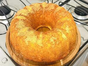 Broa de Fubá com Queijo: Crocância Dourada