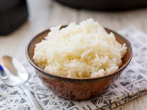 Arroz na Panela de Pressão: Fofinho e Perfeito em Minutos