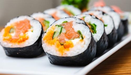 Sushi de Salmão Mais Versões Deliciosas E Saudáveis para Impressionar