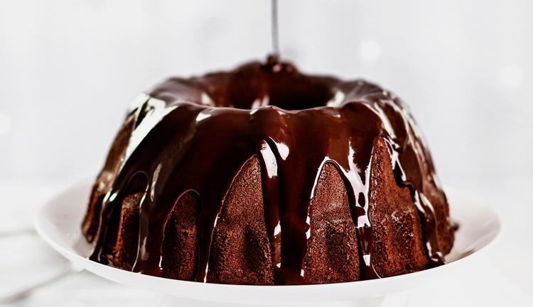17 Receitas de Cobertura de Chocolate para Bolo para deixar tudo mais gostoso