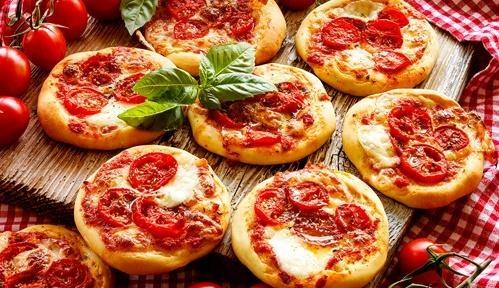 Mini Pizza Para Festas E Aniversários Com Massa Perfeita