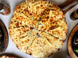 Pizza 4 Queijos: O Segredo Cremoso Que Vai Virar Hit