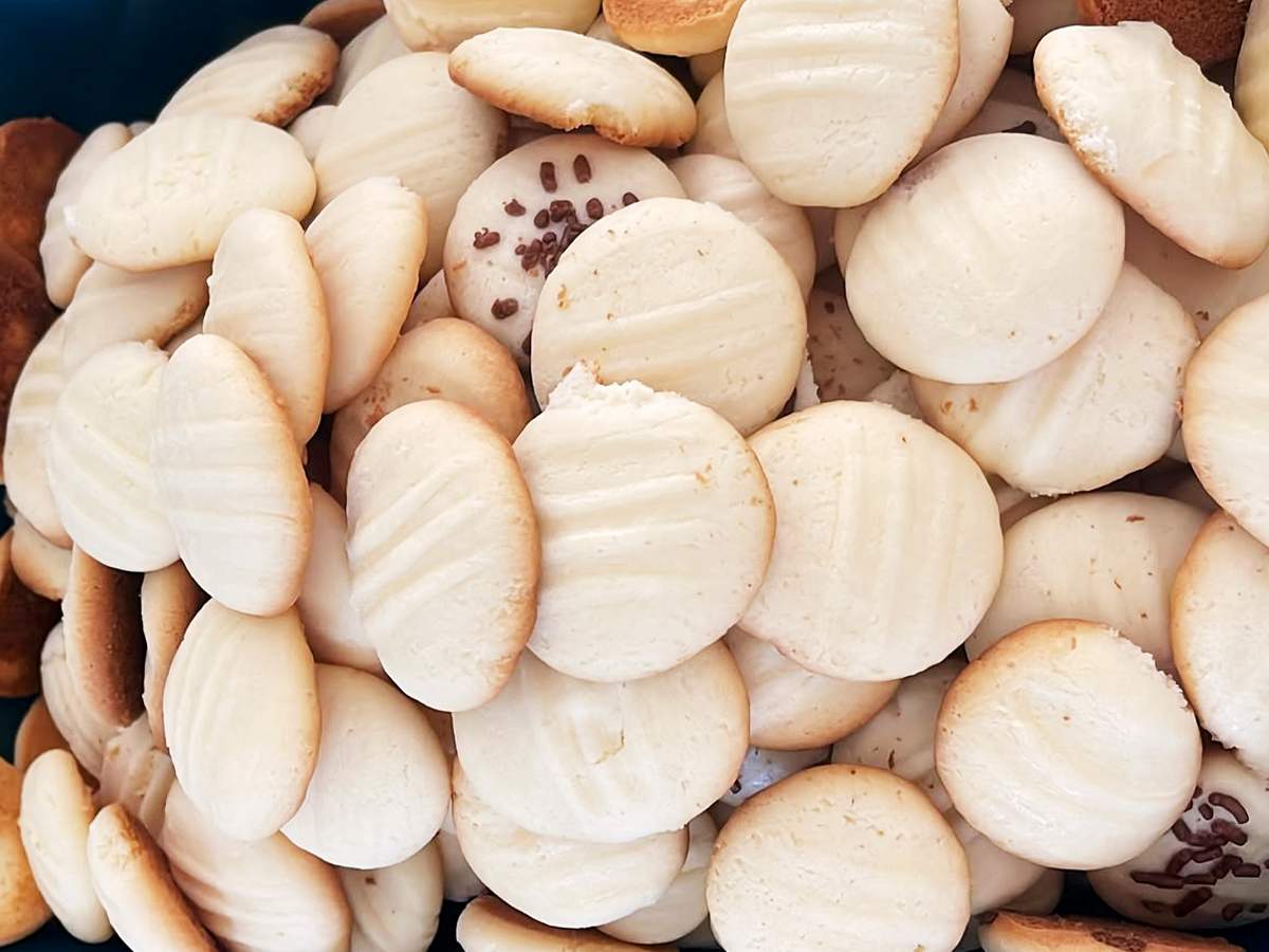 Biscoito de Leite Junto de Versões Deliciosas Perfeitas Para o Lanchinho