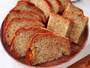 Bolo de banana com canela: doce pecado caseiro