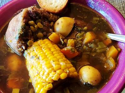 11 Receitas de Puchero Simples e Tradicional + Diferentes Versões Saborosas Para Experimentar