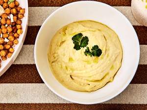 11 Receitas de Pasta de Grão de Bico Perfeitas para Combinar Com Torradinhas