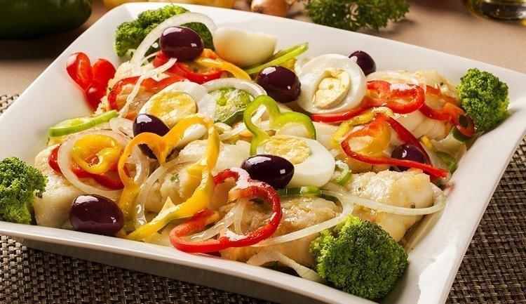 16 Receitas de Salada de Bacalhau diferentes para surpreender sua família