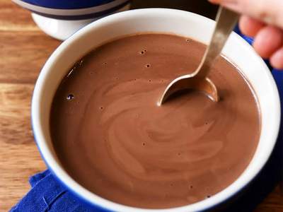 Chocolate Quente Com Creme de Leite + Variações para Esquentar No Inverno