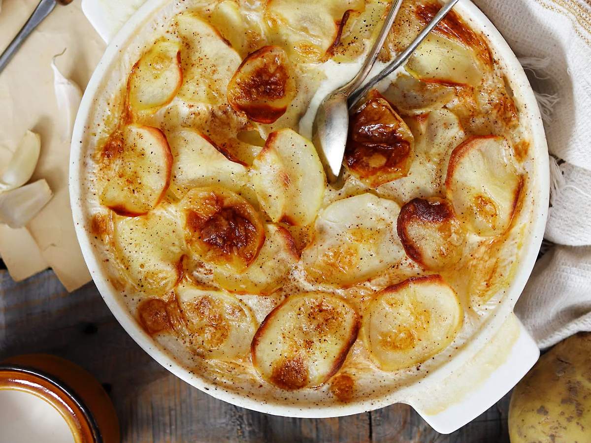 Batata Gratinada No Forno + Opções Para Suspirar a Cada Pedaço