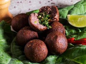 Bolinho de Feijoada: O Sabor da Tradição em Dois Mordidas