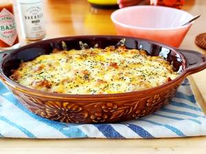 Arroz de forno com carne moída: conforto irresistível
