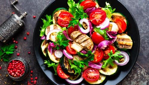 Salada de Abobrinha Com Combinações para Ótimas Refeições