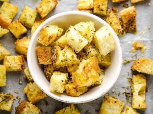 17 Receitas de Croutons Crocantes COM Muitas Combinações de Preparo Para Uma Torradinha Deliciosa!