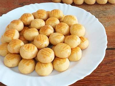 Salgadinho de Queijo Frito E Assado No Forno Para Um Lanche Da Tarde Delicioso