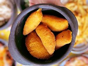 Pastel de Angu: Tradição Mineira com Sabor Inesquecível