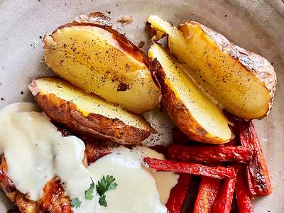 Como Cozinhar Batata no Micro-Ondas + Formas Simples e Deliciosas para Não Sujar o Fogão