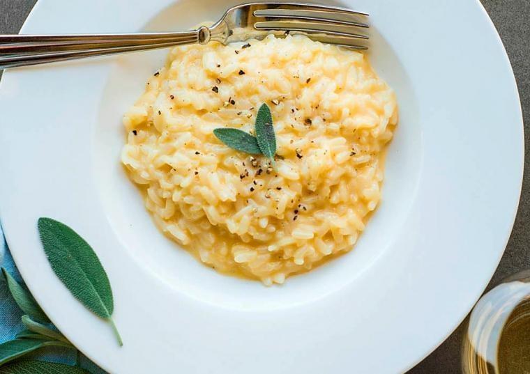 A Melhor Receita de Risoto de Queijo Cremoso Simples e Fácil Saiba