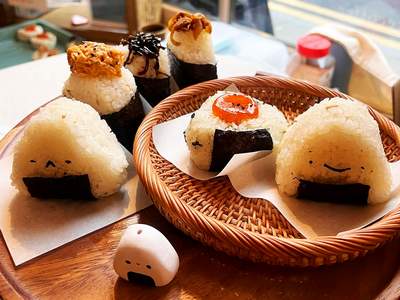 Bolinho de Arroz Japonês & Alternativas Para Sua Noite Oriental