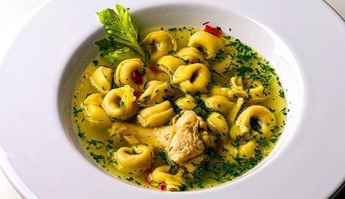 Sopa de Capeletti & Versões Mais Que Deliciosas
