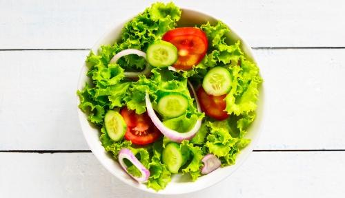 9 Receitas de Salada Verde de Folhas para Fazer Todos Os Dias E Ter Sempre um Prato Saudável Diferente Na Mesa