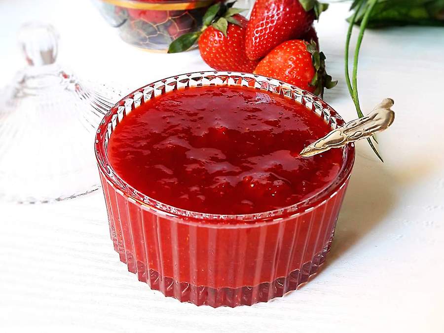 Geleia de Morango Caseira: Doce Simples Perfeito