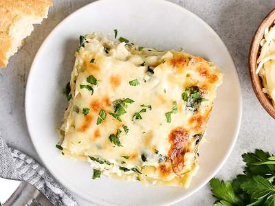 Lasanha de Frango Com Molho Branco para o Sucesso de seu Almoço de Domingo