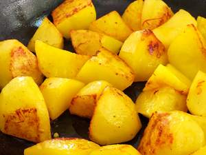 Batata Corada de Diversas Maneiras Deliciosas para o Almoço