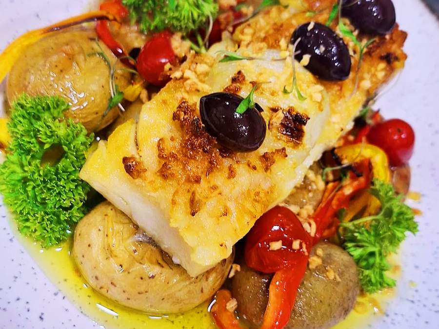Bacalhau à Lagareiro: Sabor do Mar em Casa