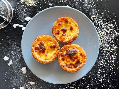 8 Receitas de Pastéis de Belém + Variações Para Viajar sem Sair de Casa