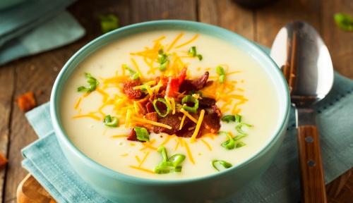 13 Receitas de Sopa de Batata + Opções Variadas para Os Dias Frios