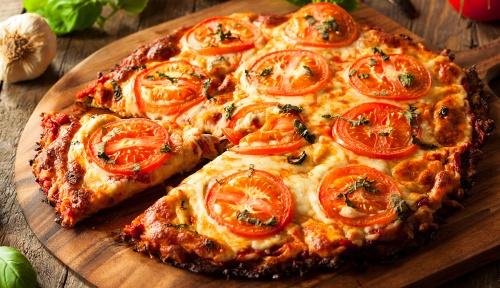 Pizza de Couve Flor Fit Low Carb Com Massa Leve E Diferentes Versões para Você Surpreender Seus Convidados