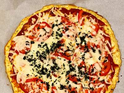 Pizza de Couve Flor Fit Low Carb Com Massa Leve E Diferentes Versões para Você Surpreender Seus Convidados