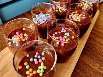 20 Receitas de Brigadeiro de Copinho &amp; Combinações Para Conquistar Quem As Prova