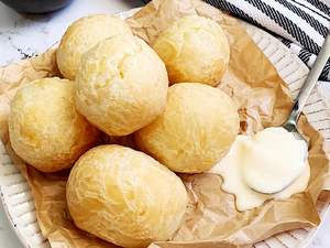 Pão de Queijo com 3 Ingredientes + Com Preparos Que Vão Agradar A Todos Os Paladares