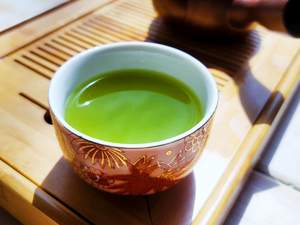Chá de Alface: Receita Relaxante para Noites Perfeitas