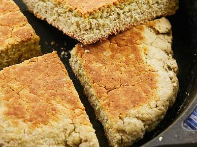 Pão de Frigideira Com Variações Para Acelerar No Café Da Manhã