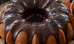 O Melhor Bolo de Cenoura Fit Integral com Aveia do Mundo