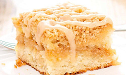 Cuca de Banana Com Farofa e Creme Fofinha, Simples e Fácil