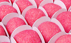 11 Receitas de Brigadeiro Rosa E uma Série de Dicas de Princesa para Deixar Sua Filha Muito Feliz Com Essa Sobremesa