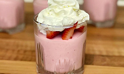 Mousse de gelatina: sobremesa fácil que derrete na boca