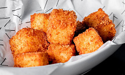 10 Receitas de Dadinho de Tapioca MAIS Combinações Mega Crocantes Que Irão Conquistar Seus Convidados